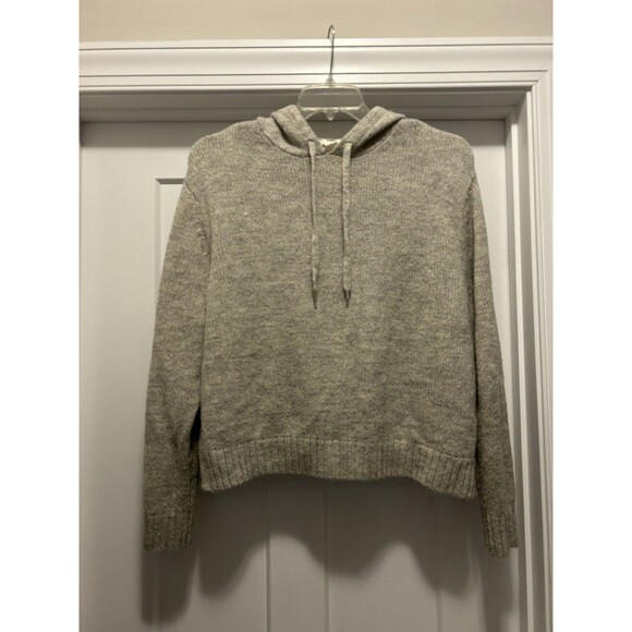 H&M Womens Small Hoodie Sweater Gray Crop Side Split Pullover Knit Acrylic Blend - Picture 1 of 5